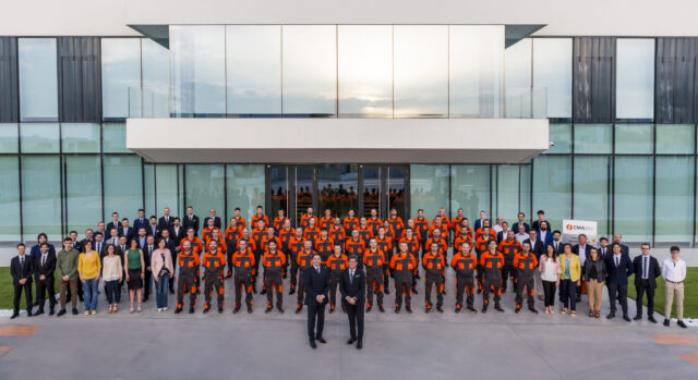 foto di gruppo intera-DEFINITIVA