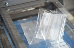 Corato – 100 MASCHERINE AL MINUTO: IL PATTO “ANTI-COVID” della Meccatronica pugliese