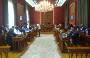 454 candidati al consiglio comunale per 24 posti tra candidati forti e riempi liste