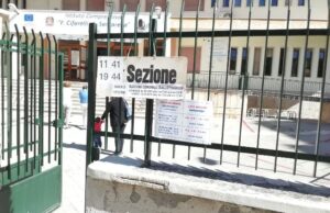 Seconda giornata di votazione del turno di ballottaggio, seggi aperti dalle 7 alle 15