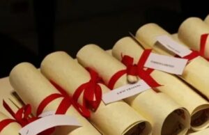 Il “Coraggio della solidarietà”, la tradizionale consegna delle borse di studio della Fondazione De Benedittis