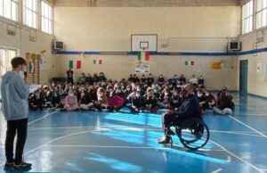 Grande entusiasmo all’Oriani-Tandoi, accolto il campione paralimpico Luca Mazzone