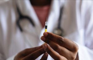 Vaccinazioni e terze dosi, da lunedì 29 i medici di base pronti per le somministrazioni