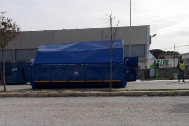 Isola ecologica via Castel del Monte