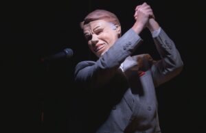 Al Teatro Comunale di Corato Tony Marzolla in scena con “CoSmic”