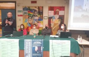 All’Oriani-Tandoi, studenti a lezione di legalità da don Riccardo Agresti e Giannicola Sinisi, magistrato