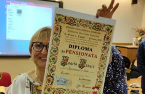 I saluti commoventi della dirigente Angela Adduci che va in pensione