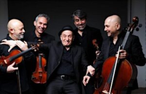 Omaggio a Carosone con Peppe Servillo e i Solis String Quartet tra percorsi naturalistici e cooking class sui sentieri dell’Alta Murgia