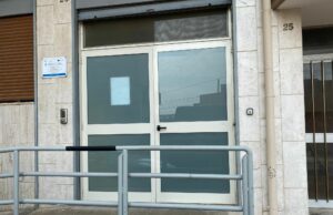 Allarme insetti in una scuola materna, bambini sballottati da una scuola all’altra