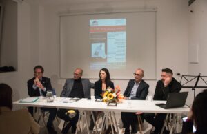 (Foto) Un incontro ricco di spunti di riflessioni sulla violenza in famiglia dialogando con Federica Candelise autrice de “Il circolo delle anime”