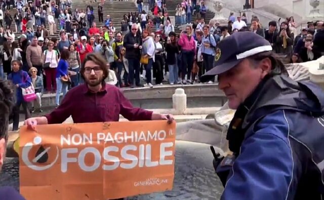 Coratino nel blitz ultima generazione Roma piazza di spagna