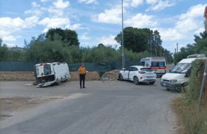 Brutto incidente su via San Magno, feriti i conducenti