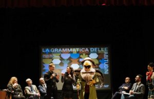 Prosa, danza, musica e incontri, al via la stagione teatrale “La Grammatica delle Abitudini”: partirà il 30 novembre