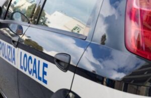 Aggredito un agente della Polizia Locale da un ambulante abusivo