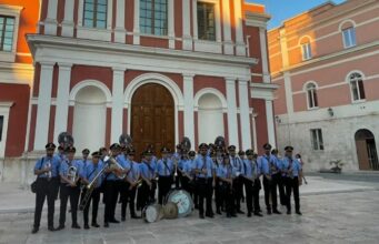 Orchestra di fiati Enrico Annoscia al teatro comunale di Corato