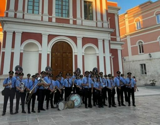 Orchestra di fiati Enrico Annoscia al teatro comunale di Corato