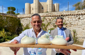 Video – “Burrata di Andria IGP Experience”: tra gusto, cultura e territorio la Puglia si racconta al mondo Burrata di Andria IGP Experience – Un viaggio tra gusto e territorio in Puglia