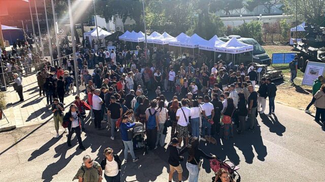 Esercito italiano fiera del Levante