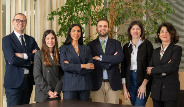 Il team Maiora celebra il riconoscimento per la parità di genere UNI/PdR 125:2022