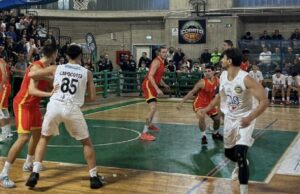 Corato lotta fino alla fine ma cade contro Catanzaro al PalaLosito Catanzaro batte il Basket Corato: 74-85