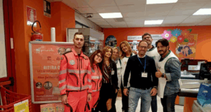 Grande successo per la Raccolta Alimentare promossa dall’Associazione Orizzonti: raccolte 6,8 tonnellate di prodotti destinati alle famiglie in difficoltà I volontari durante la Raccolta Alimentare promossa dall’Associazione Orizzonti