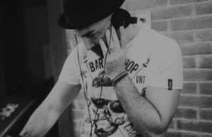 Carlo Chicco, dj e giornalista musicale, il 7 novembre all’OPEN tra racconti e dj set Carlo Chicco protagonista a Corato nel nuovo appuntamento del format “Talk e Rock” ospitato da OPEN