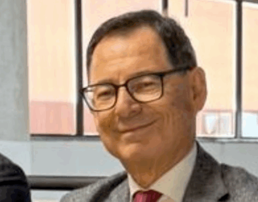 Giannicola Sinisi presenta il suo libro