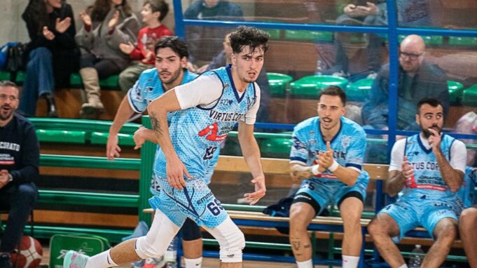 Virtus Corato, è il momento di reagire contro Foggia per riprendere la corsa Alessandro Errmita gioca nell’Adriatica industriale