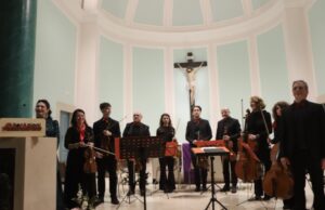 “Christmas Time”: un concerto per la Festa di Santa Lucia con la musica di AlterAzioni “Christmas time” L'AlterSinfonietta e Mariilena Gaudio diretti da Vito Liturri festeggiano Santa Lucia in Musica