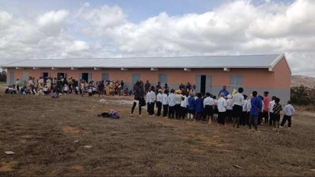 La scuola costruita nel villaggio di Andilamena in Madagascar, con i proventi del volume “FervoreRedentorista” del 2024