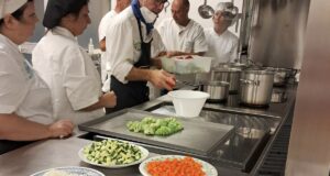 Corato, tornare sui banchi… per costruirsi un futuro: il serale enogastronomico del Tandoi conquista gli adulti Corato, tornare sui banchi… per costruirsi un futuro: il serale enogastronomico del Tandoi conquista gli adulti