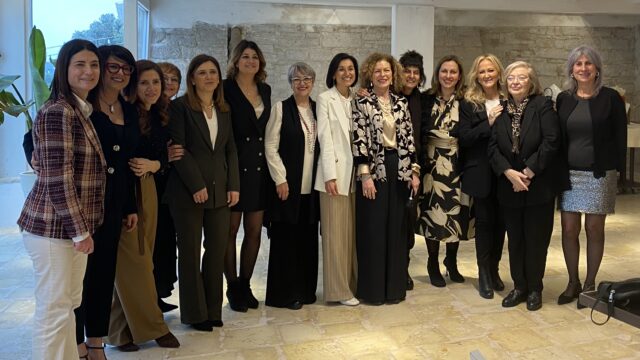 Donne e leadership Donne e leadership Partecipanti all’evento dell’8 marzo storie di successo e amore in cucina a Masseria Torre di Nebbia