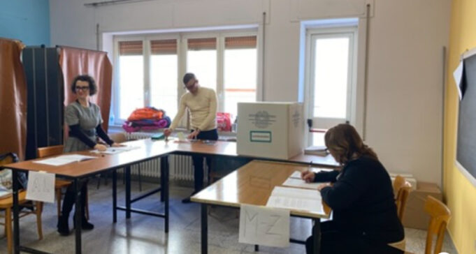 Elezioni seggio elettorale Corato
