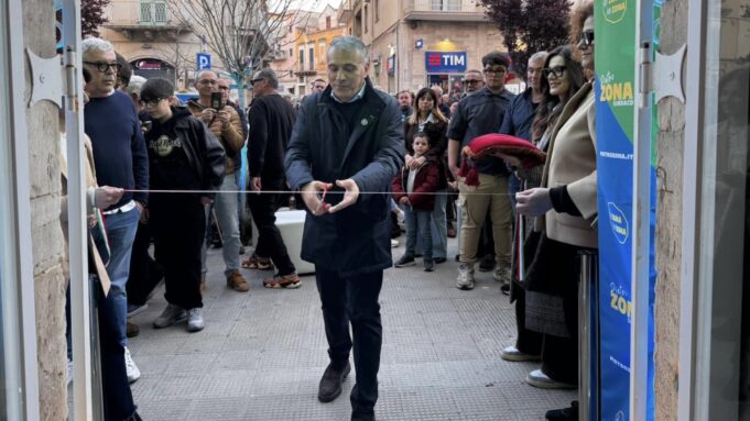 Il candidato sindaco a Corato Pietro Zona inaugura il comitato elettorale