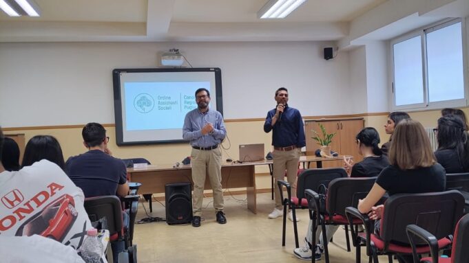 Corato, al “Tandoi” una lezione di futuro: studenti a confronto con gli assistenti sociali