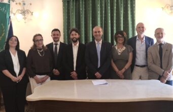 De Benedittis presenta la nuova Giunta comunale De Benedittis presenta la nuova Giunta comunale