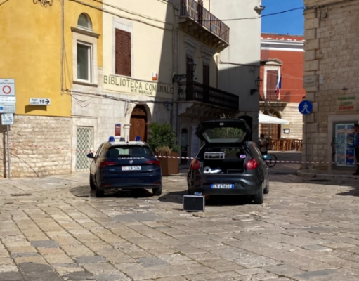 Sparatoria a Corato, aggredita una guardia giurata fuori servizio: ferito un giovane Aggredita una guardia giurata prima della sparatoria in centro a Corato