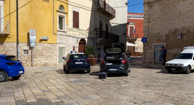 Aggredita una guardia giurata prima della sparatoria in centro a Corato