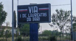 Bari calcio, “Via i De Laurentiis da Bari”: anche a Corato arriva la protesta La protesta dei biancorossi contro i De Laurentis arriva a Corato