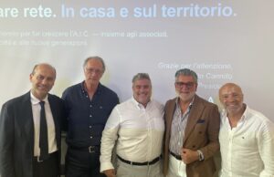 Il nuovo direttivo AIC incontra sindaco e giunta: al centro sviluppo economico e zona industriale Il nuovo direttivo AIC incontra il sindaco di Corato e la giunta per discutere le priorità dello sviluppo economico cittadino