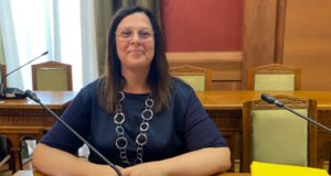 Affidamenti diretti in Comune, Testino: «L’autovincolo tutela i dirigenti e il bene pubblico»