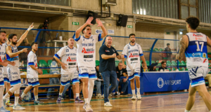 Basket, la Virtus Corato parte forte: Vieste battuta 70-60