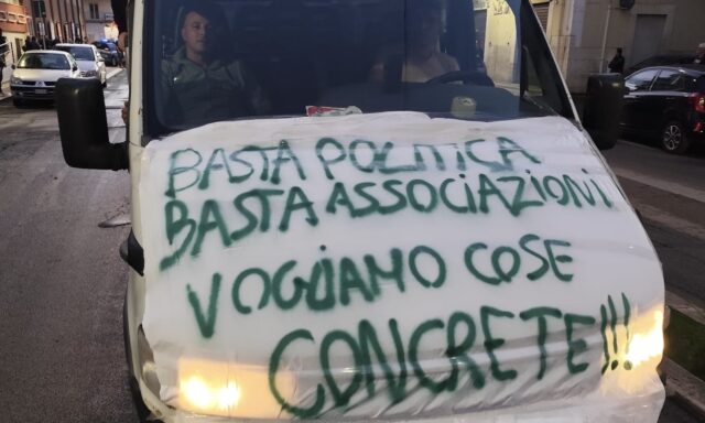Crisi olivicola protesta agricoltori Corato